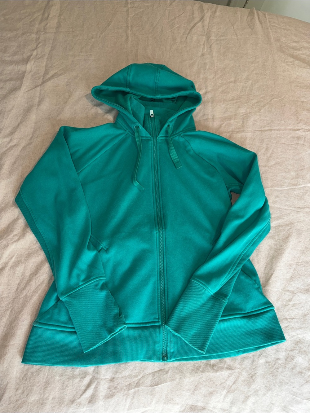 Green Athleta zip hoodie. Thumb holes. Large